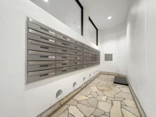 【神奈川県/川崎市麻生区上麻生】クレアガーデン麻生台 メールBOX（サブエントランス）