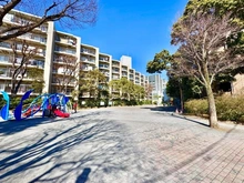 【神奈川県/横浜市港北区箕輪町】プラウドシティ日吉 レジデンスIII 箕輪舟下公園（現地より約350m）