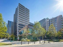 【神奈川県/横浜市港北区箕輪町】プラウドシティ日吉 レジデンスIII 外観：写真中央