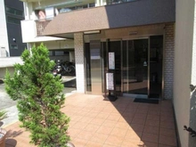 【神奈川県/横浜市港北区日吉本町】カサベルダ エントランス
