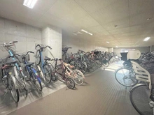 【神奈川県/横浜市港北区新横浜】サンマンションアトレ新横浜駅前公園 駐輪場