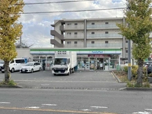 【神奈川県/藤沢市円行】ブランズシティ湘南台 ファミリーマート藤沢円行店（現地より約160m）