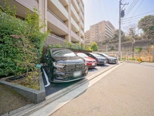 【神奈川県/横浜市港北区菊名】サンクタス菊名リネアストリシア 駐車場