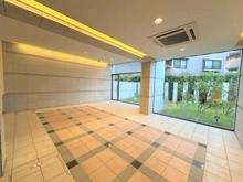 【神奈川県/横浜市港北区箕輪町】シャリエ日吉 エントランス