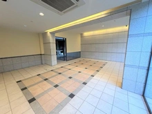 【神奈川県/横浜市港北区箕輪町】シャリエ日吉 エントランス