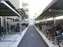 【神奈川県/横浜市港北区箕輪町】プラウド日吉クロス 駐輪場