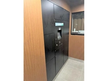 【神奈川県/横浜市港北区新横浜】ミオカステーロ新横浜IV 宅配BOX