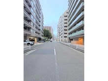 【神奈川県/横浜市港北区新横浜】ミオカステーロ新横浜IV 前面道路