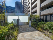 【神奈川県/横浜市港北区箕輪町】プラウドシティ日吉レジデンスII サブエントランス