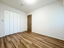 【神奈川県/横浜市港北区大豆戸町】ハイセレサ菊名アクティール 洋室：北側 約6.3帖