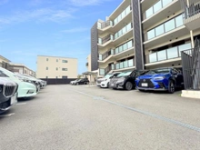 【神奈川県/横浜市港北区大豆戸町】プラウド大倉山サウスコート 駐車場
