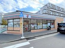 【神奈川県/横浜市港北区大豆戸町】プラウド大倉山サウスコート セブンイレブン横浜大豆戸町店(現地より約370m):