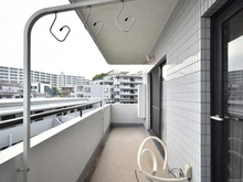 【神奈川県/川崎市高津区蟹ケ谷】ニューウェルテラス第2日吉 バルコニー