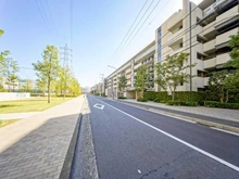 【神奈川県/横浜市港北区箕輪町】プラウド日吉 前面道路