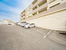 【神奈川県/横浜市港北区篠原町】朝日パリオ新横浜 駐車場