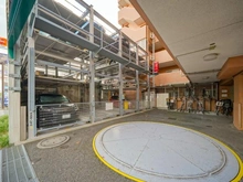 【神奈川県/横浜市港北区大豆戸町】ハイセレサ菊名アクティール 駐車場