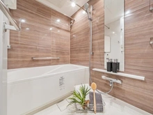 【神奈川県/横浜市鶴見区上の宮】ヴェレーナグラン菊名の杜 浴室