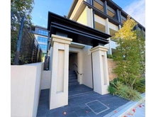 【神奈川県/横浜市鶴見区上の宮】ヴェレーナグラン菊名の杜 サブエントランス