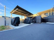 【神奈川県/横浜市鶴見区上の宮】ヴェレーナグラン菊名の杜 バイク置き場