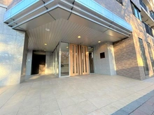 【神奈川県/横浜市港北区新横浜】サンマンションアトレ新横浜駅前公園 アプローチ