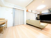 【神奈川県/横浜市港北区大倉山】プラウド大倉山ディアージュ 洋室：夜間撮影