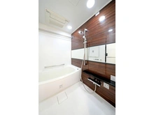 【神奈川県/横浜市港北区大倉山】プラウド大倉山ディアージュ 浴室：夜間撮影