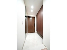 【神奈川県/横浜市港北区大倉山】プラウド大倉山ディアージュ 玄関：夜間撮影