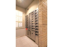 【神奈川県/横浜市港北区大倉山】プラウド大倉山ディアージュ メールBOX：夜間撮影