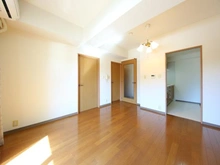 【神奈川県/横須賀市桜が丘】サニーハイツ横須賀桜が丘 リビング