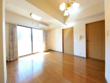 【神奈川県/横須賀市桜が丘】サニーハイツ横須賀桜が丘 リビング