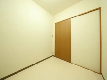 【神奈川県/横須賀市桜が丘】サニーハイツ横須賀桜が丘 納戸