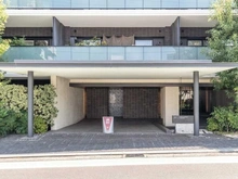 【神奈川県/横浜市港南区上大岡東】ザ・マスターズガーデン横濱上大岡 エントランス