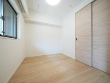 【神奈川県/横浜市港北区新横浜】ミオカステーロ新横浜IV 洋室：4帖