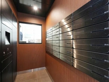 【神奈川県/横浜市港北区新横浜】ミオカステーロ新横浜IV 宅配BOX・メールBOX・管理室