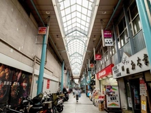 【神奈川県/横須賀市衣笠栄町】BELISTA衣笠駅前 弐番館 衣笠商店街（現地より約450m）