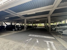 【神奈川県/横浜市栄区鍛冶ケ谷】ライオンズヒルズ本郷台 伍番館 駐車場