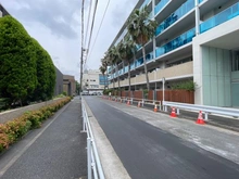 【神奈川県/横浜市金沢区富岡東】テラス横浜富岡 前面道路