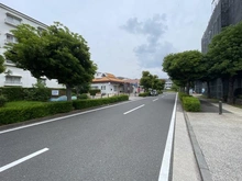 【神奈川県/横浜市金沢区柴町】サウスウイング金沢 5号棟 前面道路