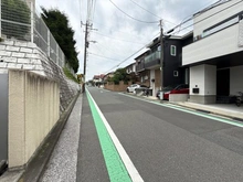 【神奈川県/横浜市港南区港南】パークコリーナ上大岡  アジュールコート 前面道路