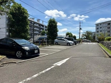 【神奈川県/横浜市磯子区洋光台】洋光台南第一団地 4-3号棟 駐車場