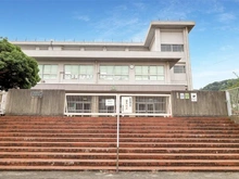 【神奈川県/横須賀市久里浜】ラブリハイツ久里浜 横須賀市立神明中学校（現地より約1,900m）