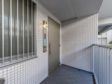 【神奈川県/横浜市金沢区富岡東】クレッセント横浜シーサイド ポーチ