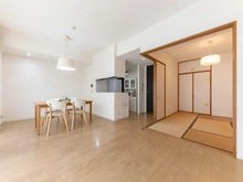 【神奈川県/横浜市金沢区富岡東】クレッセント横浜シーサイド リビング