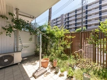 【神奈川県/横浜市金沢区富岡東】クレッセント横浜シーサイド テラス：専用庭