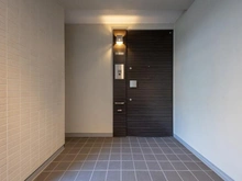 【神奈川県/横浜市港南区上大岡西】ブランズシティ横濱上大岡 玄関