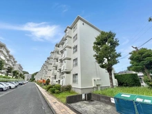 【神奈川県/横浜市磯子区氷取沢町】パイロットハウス磯子台 4号棟 外観