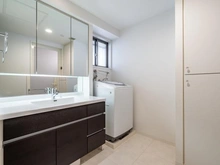 【神奈川県/横須賀市秋谷】グランシティユーロリゾート葉山南 洗面室