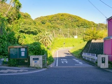 【神奈川県/横須賀市野比】ユニーブル湘南野比リ・ノヴァス タワー棟 横須賀市立野比中学校（現地より約160m）