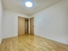 【神奈川県/横須賀市池田町】ルネ北久里浜ソラヒルズ シエルコート 洋室