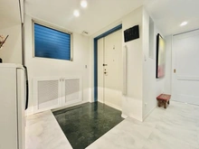 【神奈川県/逗子市小坪】コスモミロス逗子 L棟 玄関